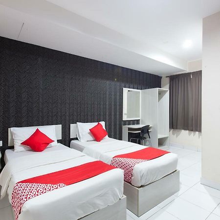 โอโย 1163 โฮเต็ล ปูไล Hotel อิโปห์ ภายนอก รูปภาพ