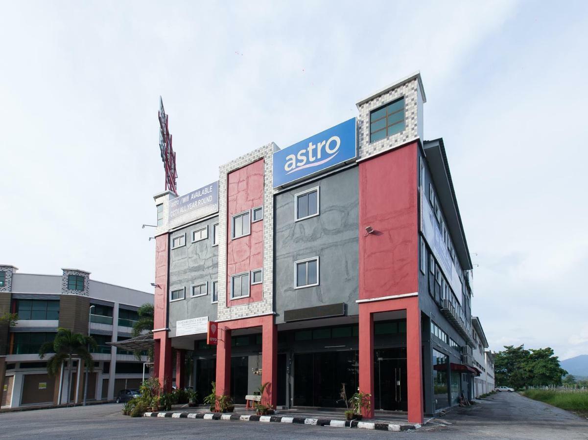 โอโย 1163 โฮเต็ล ปูไล Hotel อิโปห์ ภายนอก รูปภาพ