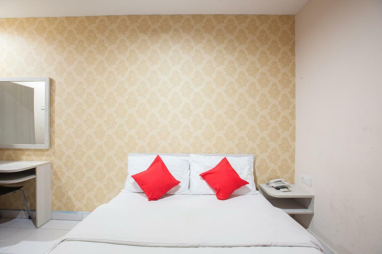 โอโย 1163 โฮเต็ล ปูไล Hotel อิโปห์ ภายนอก รูปภาพ